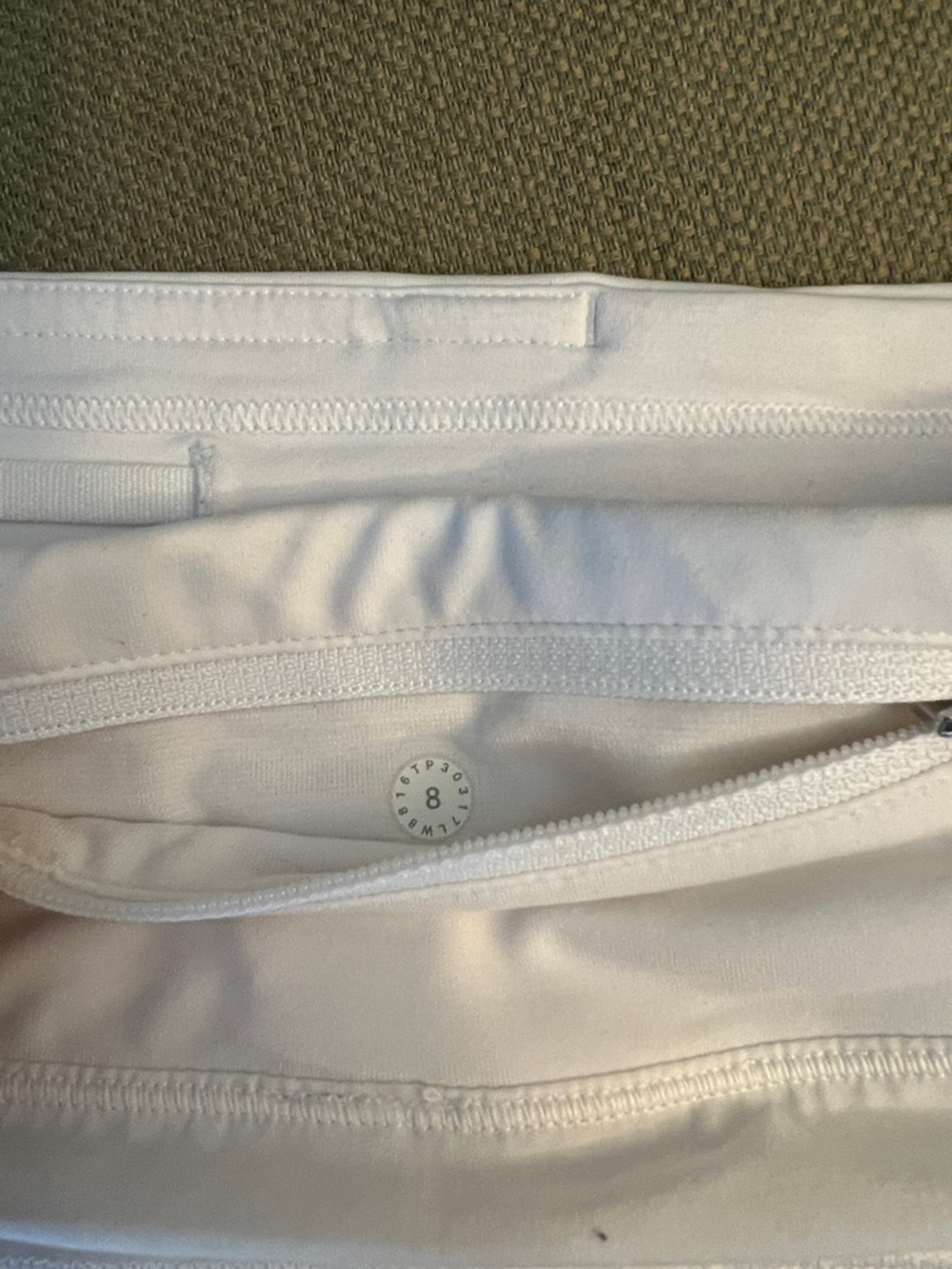 lululemon athletica White Women's sport tennis skirt size 8 great condition - Picture 3 of 5